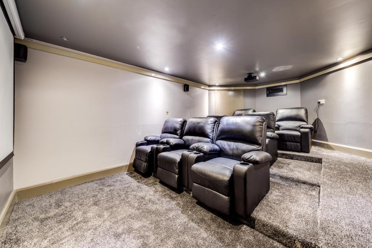 Wakefield Town House Villa Esterno foto